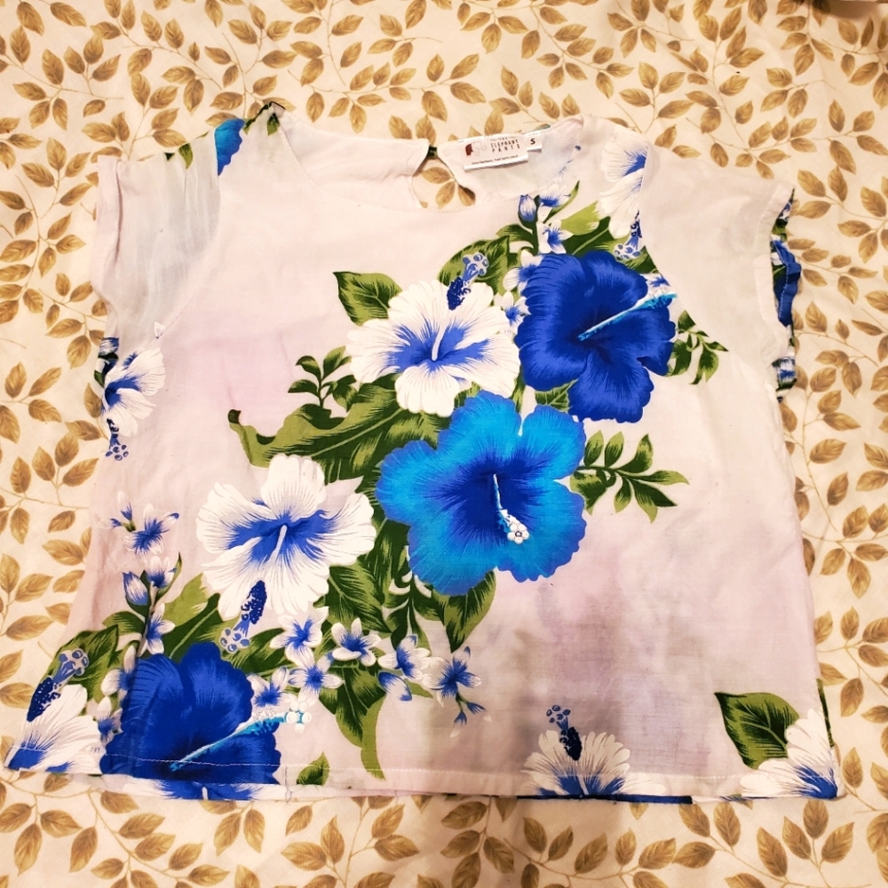 Blue hibiscus crop top